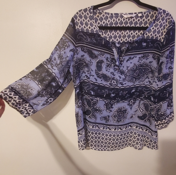 Multi pattern blouse - Picture 2 of 5